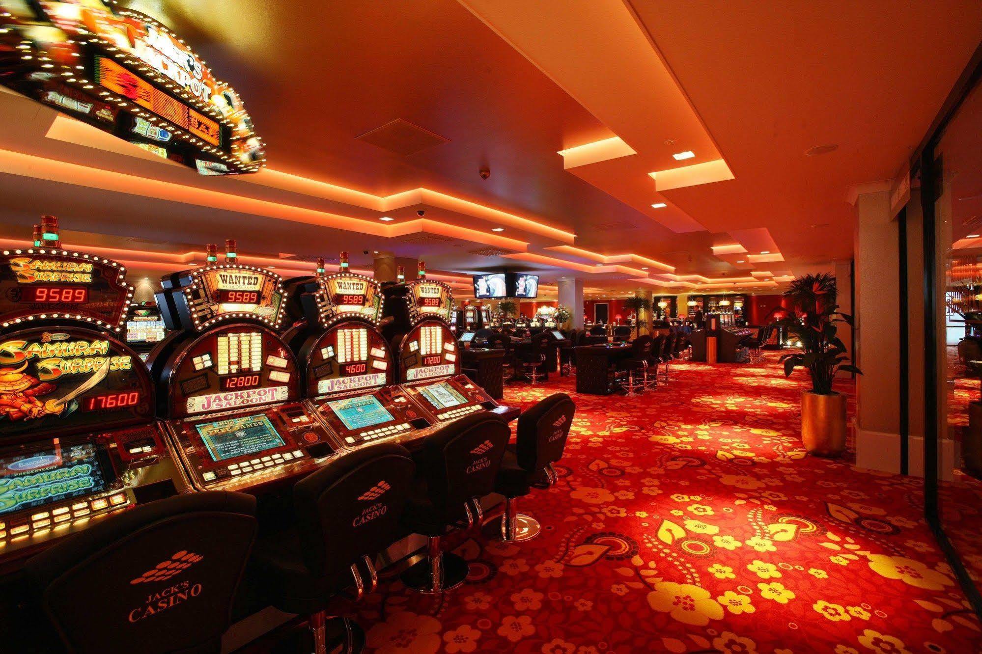 Van Der Valk Hotel איינדהובן מראה חיצוני תמונה
